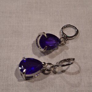 Purple Haze Teardrop Short Dangling zearrings